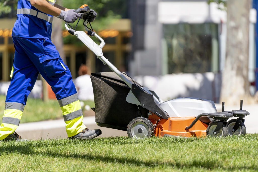 How To Find A Reliable Lawn Mowing Service In Your Area